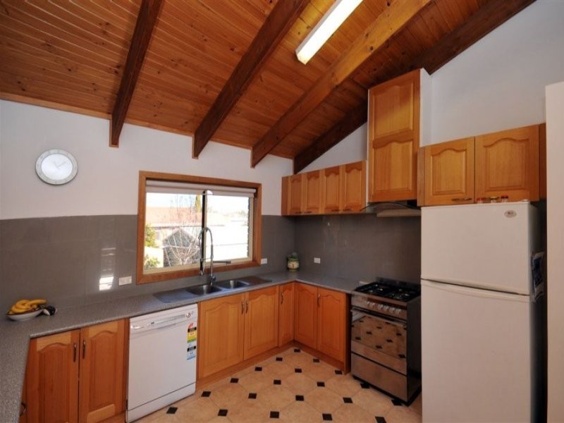 15 Bosquet Street, White Hills VIC 3550