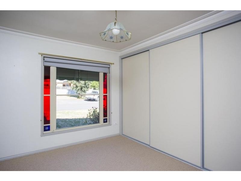 17 School Street, California Gully VIC 3556