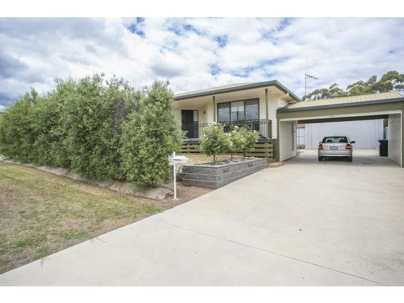 9 Buckie Street, California Gully VIC 3556