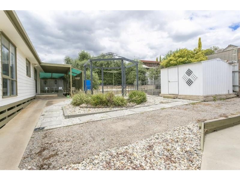 9 Buckie Street, California Gully VIC 3556