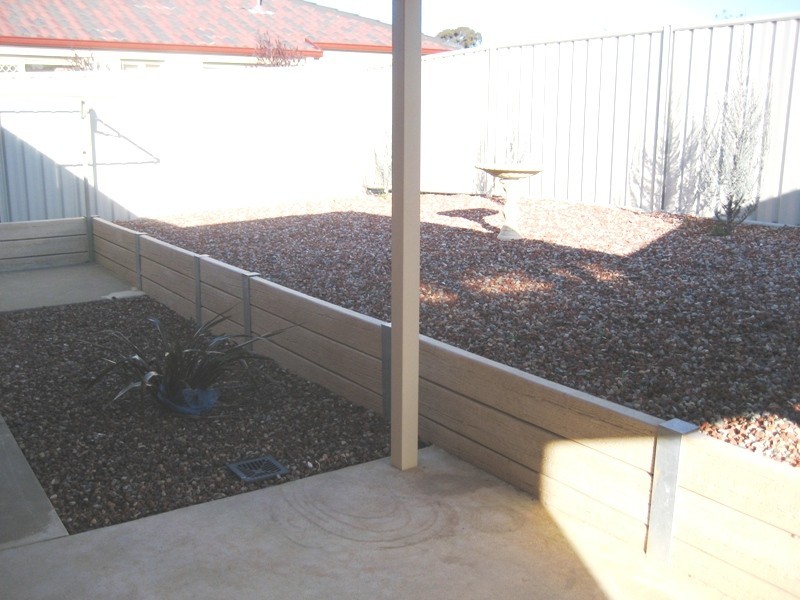 1/89 Queen Street, Kangaroo Flat VIC 3555