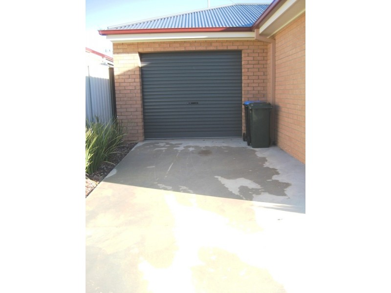 1/89 Queen Street, Kangaroo Flat VIC 3555