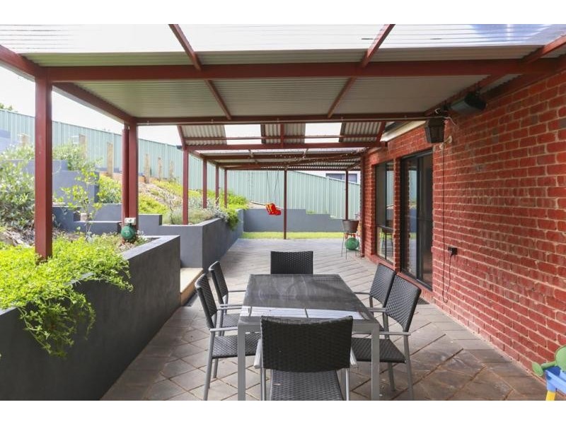 44 Keogh Drive, Spring Gully VIC 3550