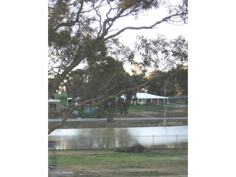 2/89 Queen Street, Kangaroo Flat VIC 3555