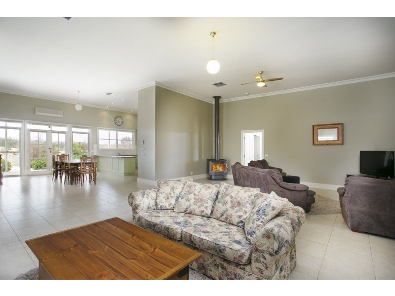286 Patons Road, Axe Creek VIC 3551