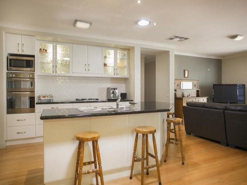 6 Moonah Court, Eaglehawk VIC 3556