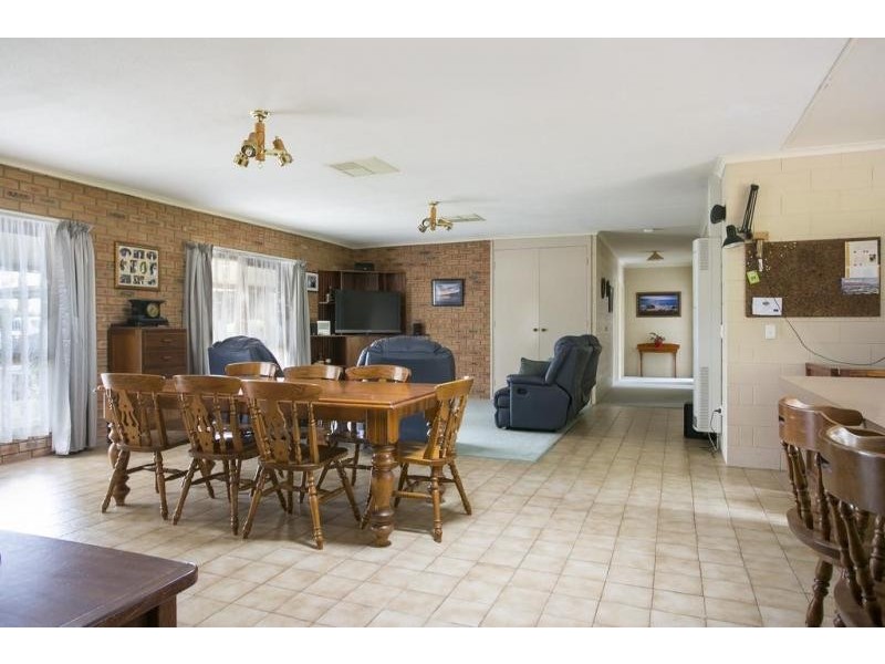 5734 Calder Highway, Kangaroo Flat VIC 3555