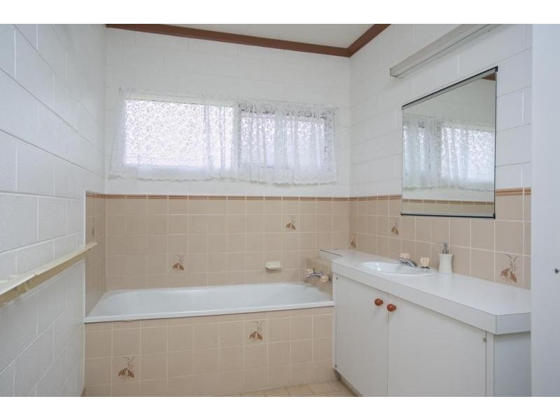 5734 Calder Highway, Kangaroo Flat VIC 3555