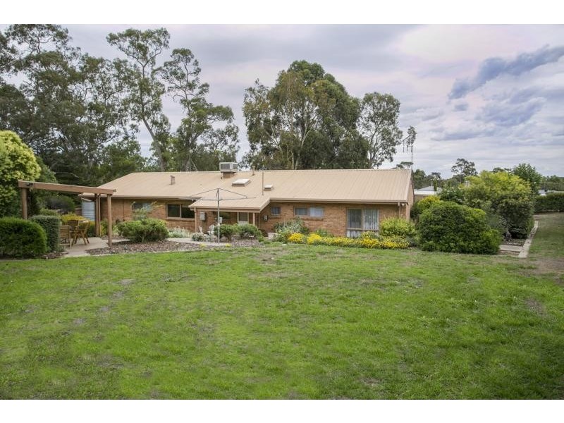 5734 Calder Highway, Kangaroo Flat VIC 3555
