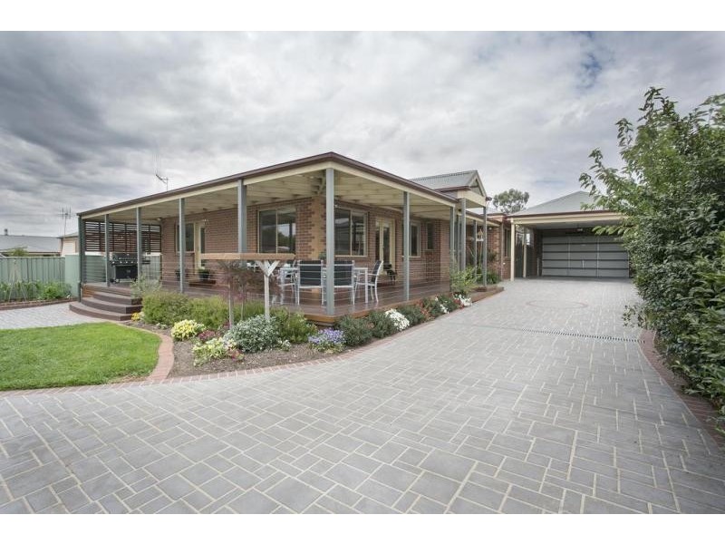 14 Lewana Way, Strathfieldsaye VIC 3551