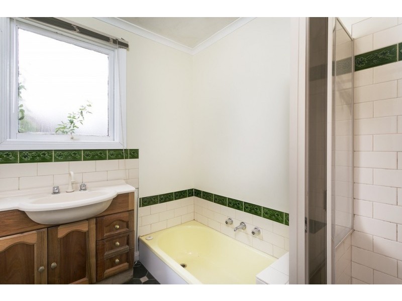 34 Raglan Street, White Hills VIC 3550