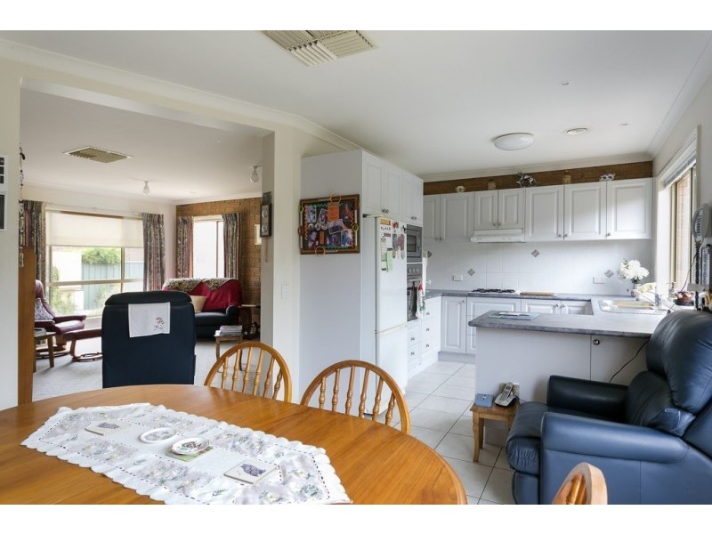 4/20 Mahon Avenue, Kennington VIC 3550