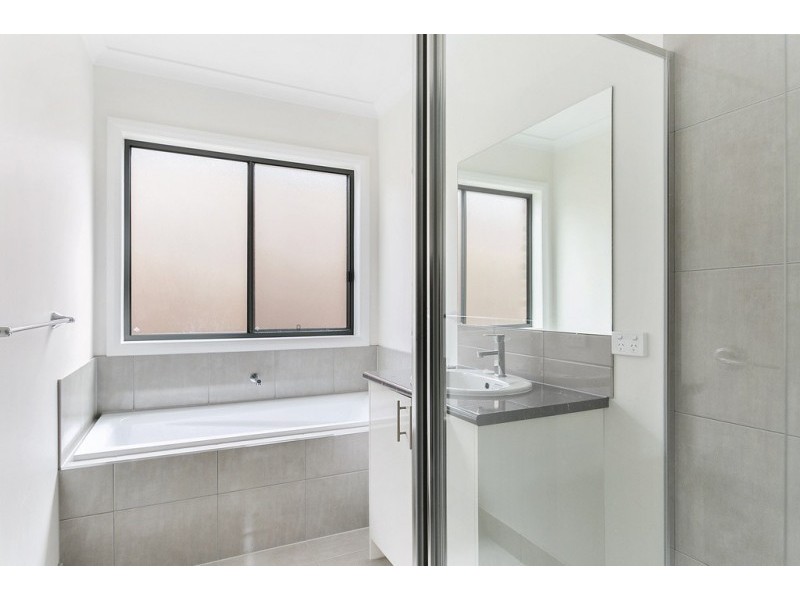 6/18 Market Garden Circuit, Epsom VIC 3551