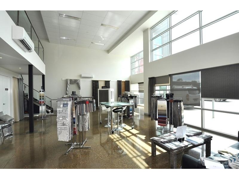 2/7 Contempo Court, Strathdale VIC 3550