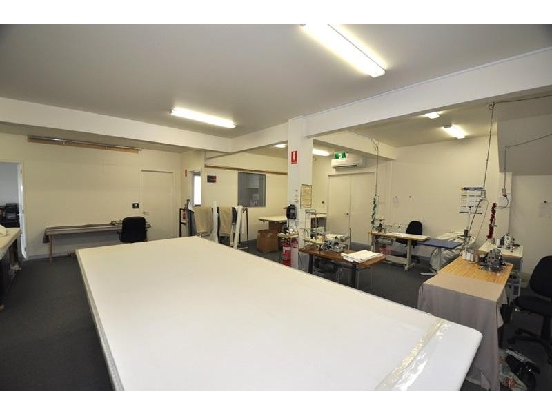 2/7 Contempo Court, Strathdale VIC 3550