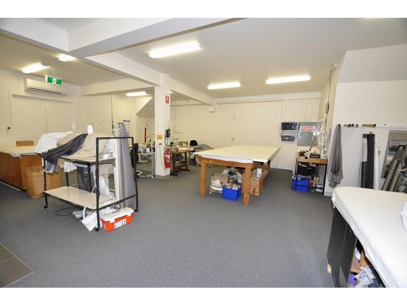 2/7 Contempo Court, Strathdale VIC 3550