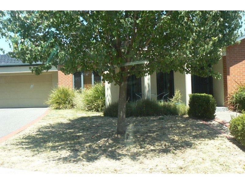 3 Grenoble Close, Spring Gully VIC 3550