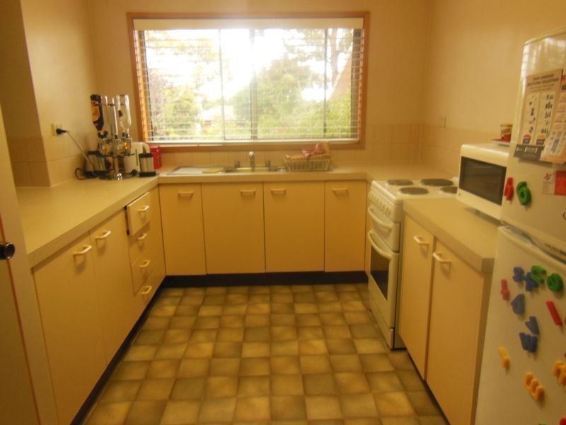 2/16 Aspinall Street, Golden Square VIC 3555