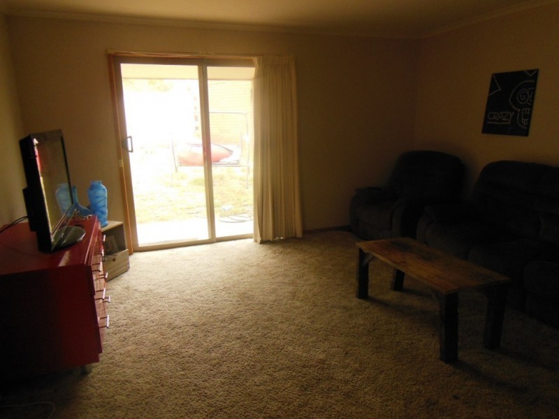 2/16 Aspinall Street, Golden Square VIC 3555