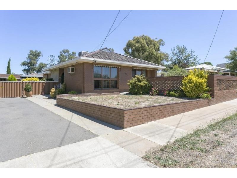 2 James Street, Strathdale VIC 3550