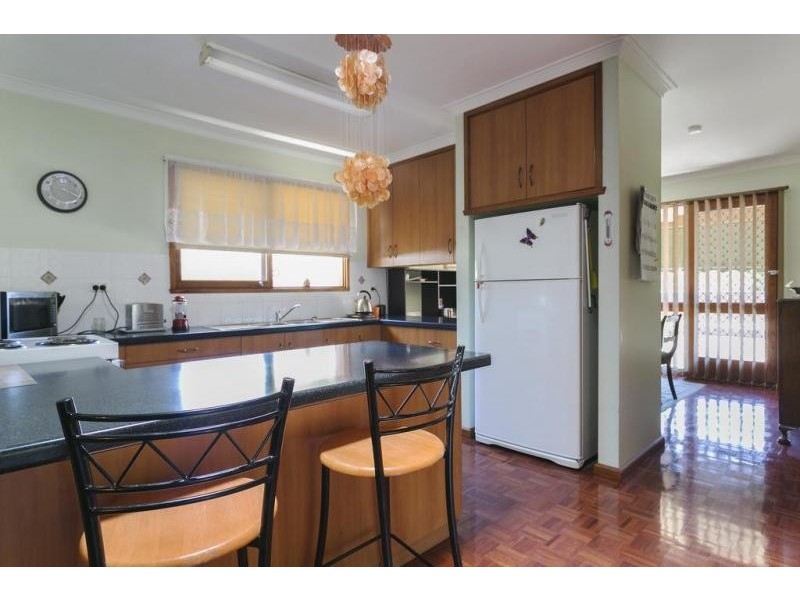 2 James Street, Strathdale VIC 3550