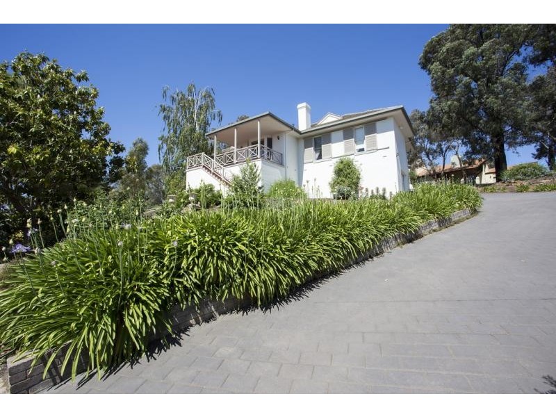 28 – 30 Landale Drive, Strathdale VIC 3550