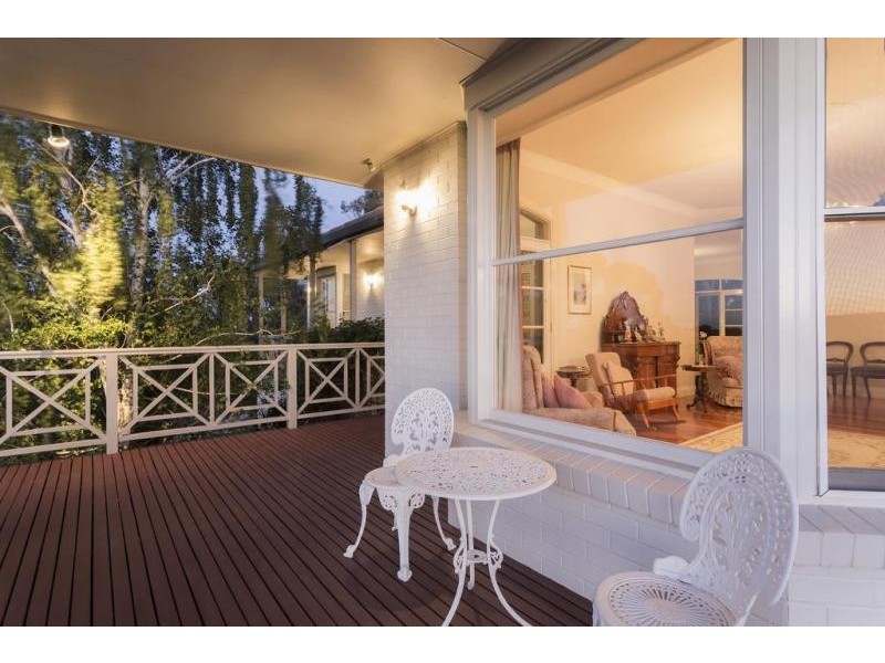 28 – 30 Landale Drive, Strathdale VIC 3550