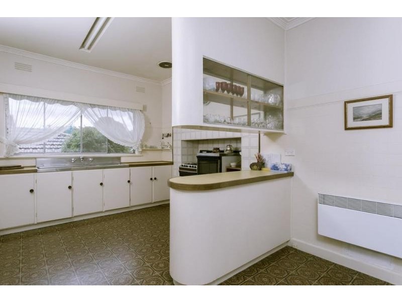 7 Retreat Road, Flora Hill VIC 3550