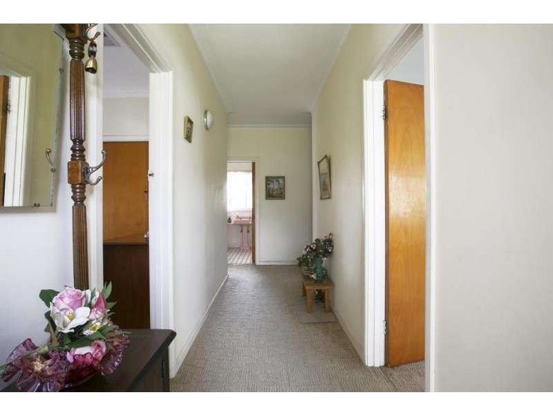 7 Retreat Road, Flora Hill VIC 3550