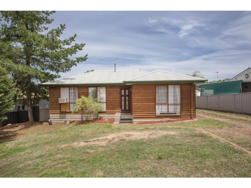 19 Dunstan Street, Eaglehawk VIC 3556
