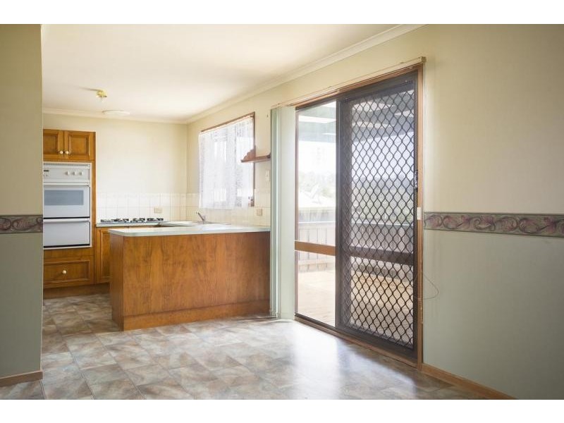 19 Dunstan Street, Eaglehawk VIC 3556