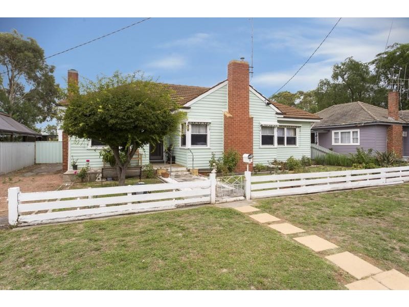 3 View Street, Kangaroo Flat VIC 3555