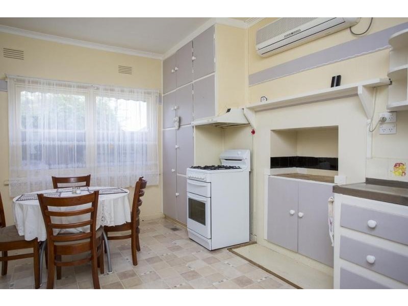 3 View Street, Kangaroo Flat VIC 3555