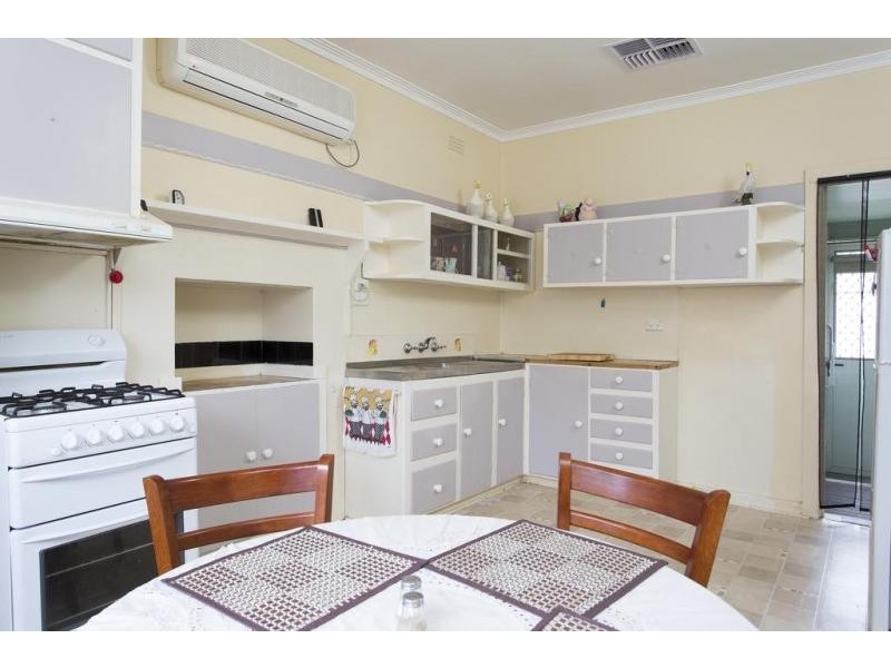 3 View Street, Kangaroo Flat VIC 3555