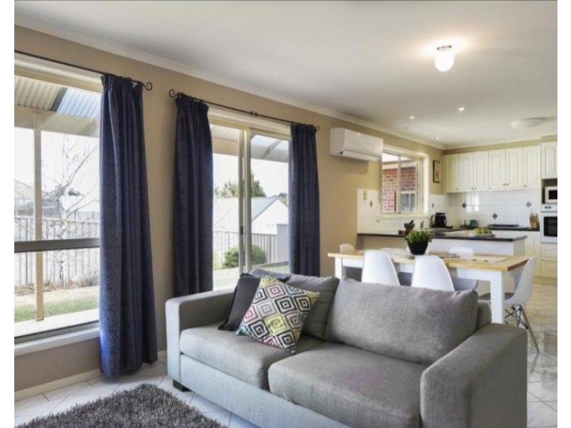 16 Weatherby Drive, Strathdale VIC 3550