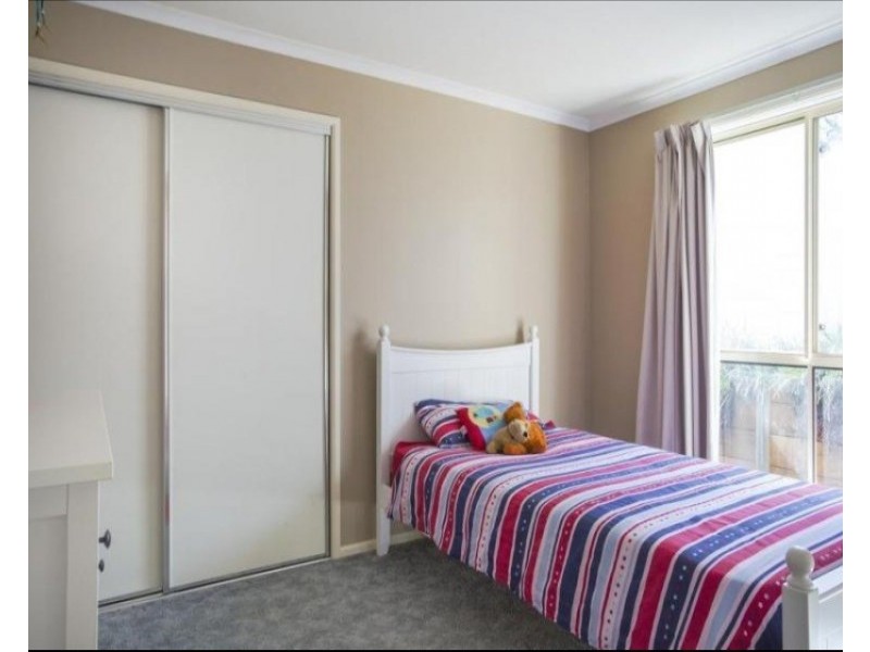 16 Weatherby Drive, Strathdale VIC 3550