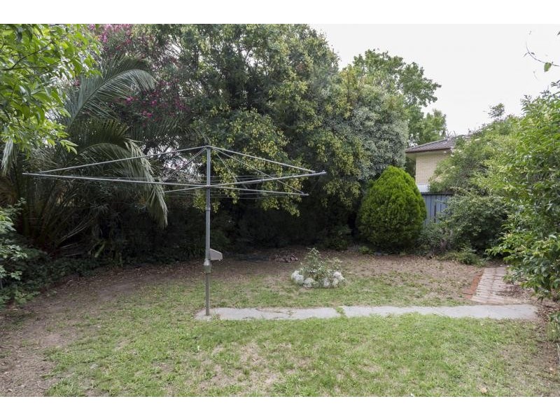 13 Oak Street, Golden Square VIC 3555