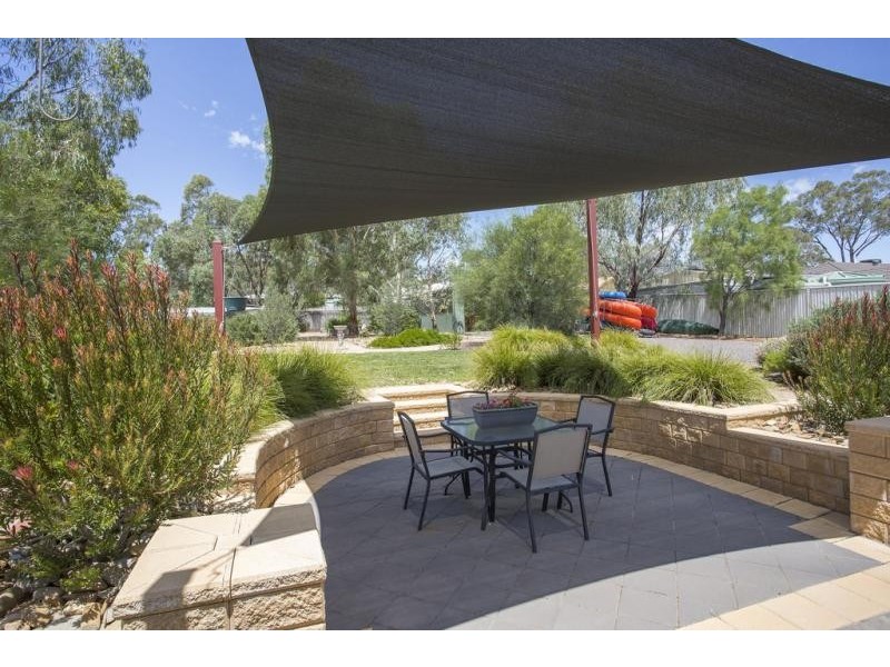 23 Bedarra Court, Maiden Gully VIC 3551