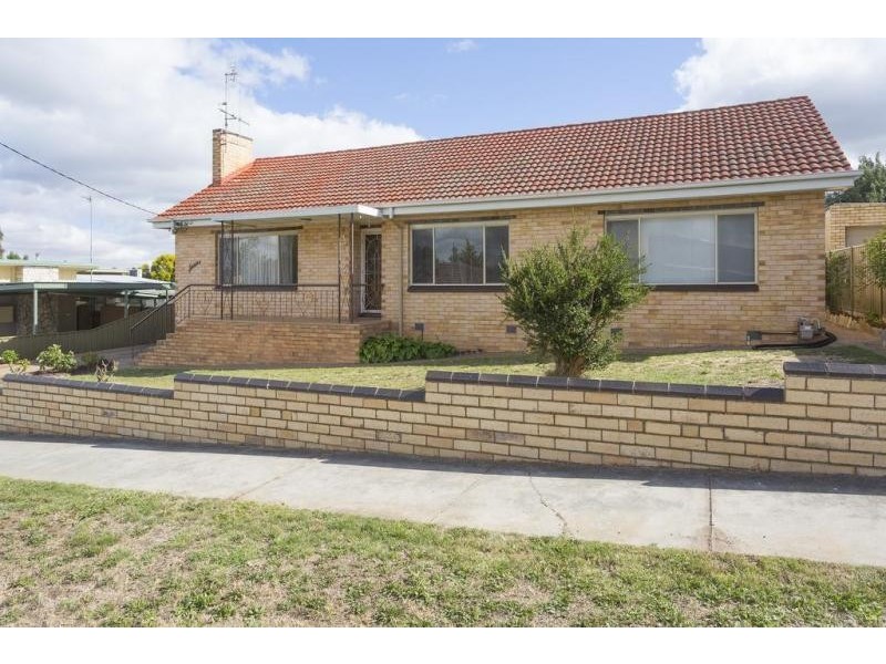 7 Leonard Avenue, Flora Hill VIC 3550