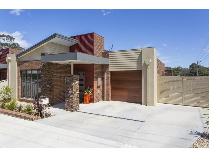22 Lansell Street, Kangaroo Flat VIC 3555