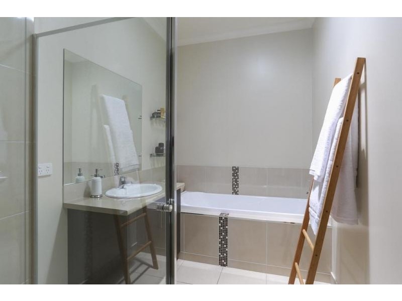 22 Lansell Street, Kangaroo Flat VIC 3555