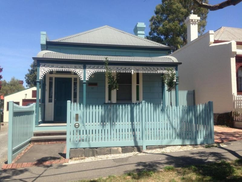 27 HONEYSUCKLE STREET, Bendigo VIC 3550