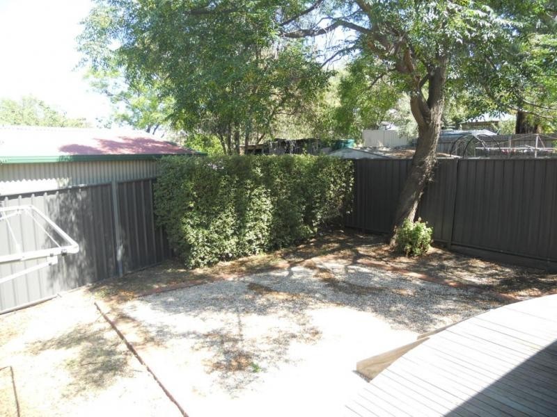 27 HONEYSUCKLE STREET, Bendigo VIC 3550
