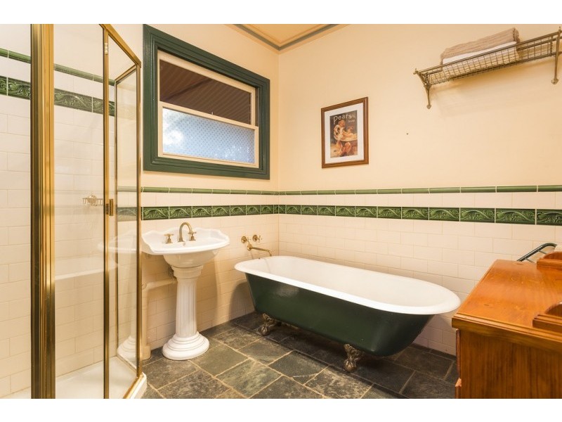 8 Woodlea Close, Strathfieldsaye VIC 3551