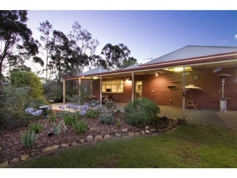 8 Woodlea Close, Strathfieldsaye VIC 3551