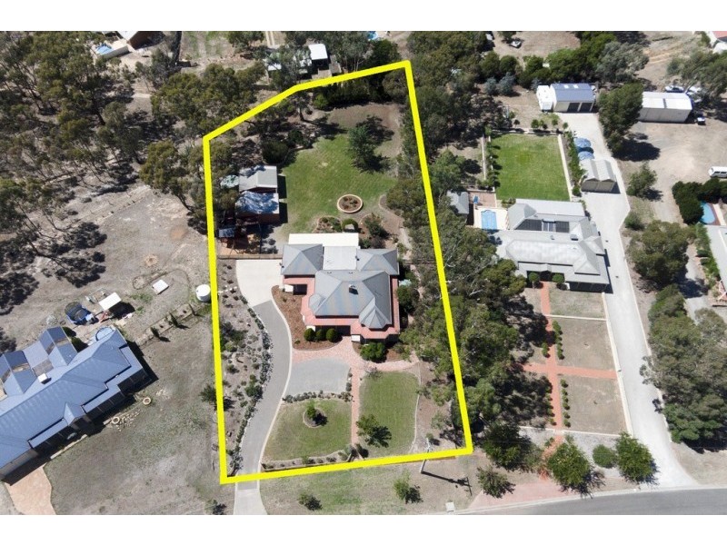 8 Woodlea Close, Strathfieldsaye VIC 3551