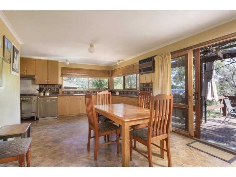 24 Wirth Street, Flora Hill VIC 3550