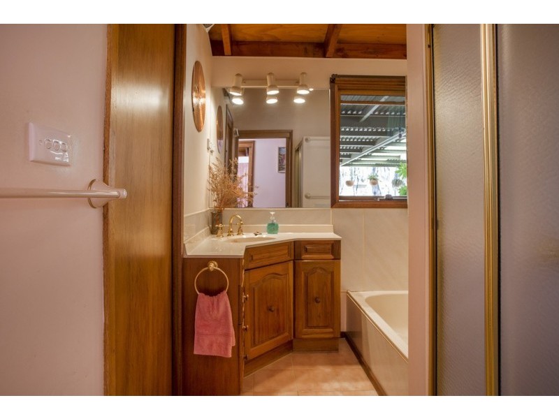 135 Native Gully Crescent, Eppalock VIC 3551