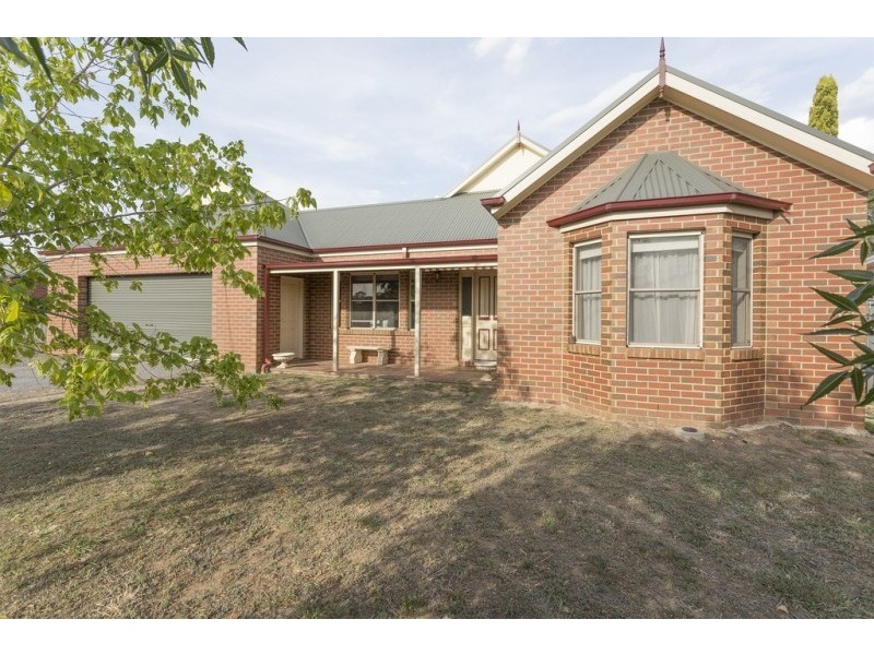 292 Woodward Road, Golden Square VIC 3555