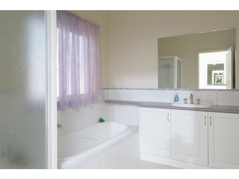 292 Woodward Road, Golden Square VIC 3555